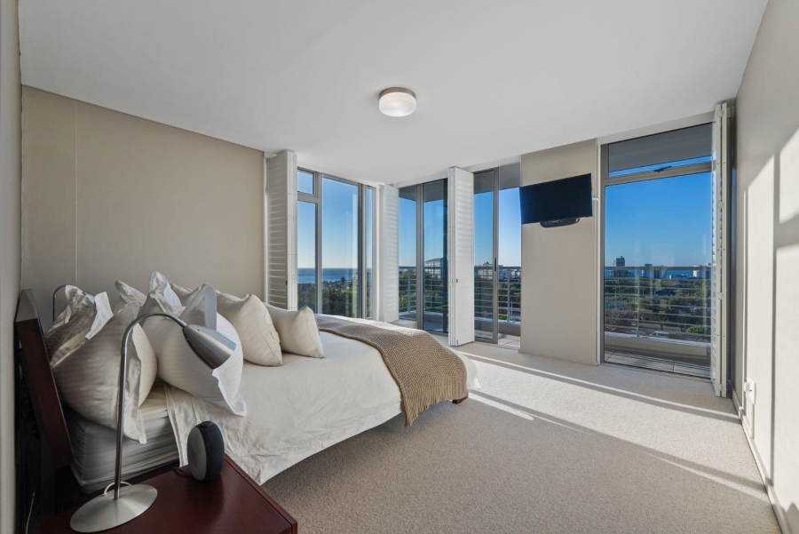 2 Bedroom Property for Sale in Green Point Western Cape